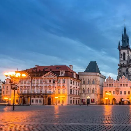 Squeaky Studio At Old Town Square #35 Apartment Prag